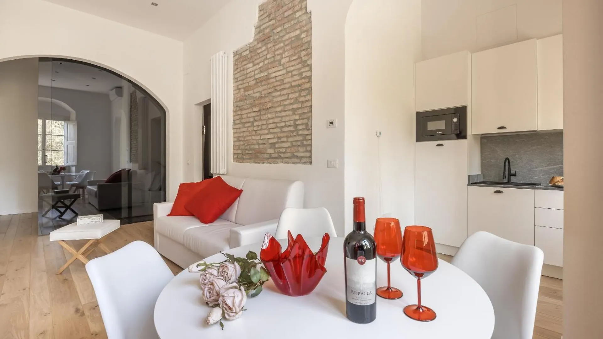 Boboli Dreams- Luxury In The Historic Heart Of Florence contacts